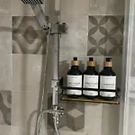 別荘 Jungle - House Of Wellness *